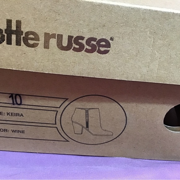 Charlotte Russe Keira boots color wine size 10 new box - Picture 7 of 9